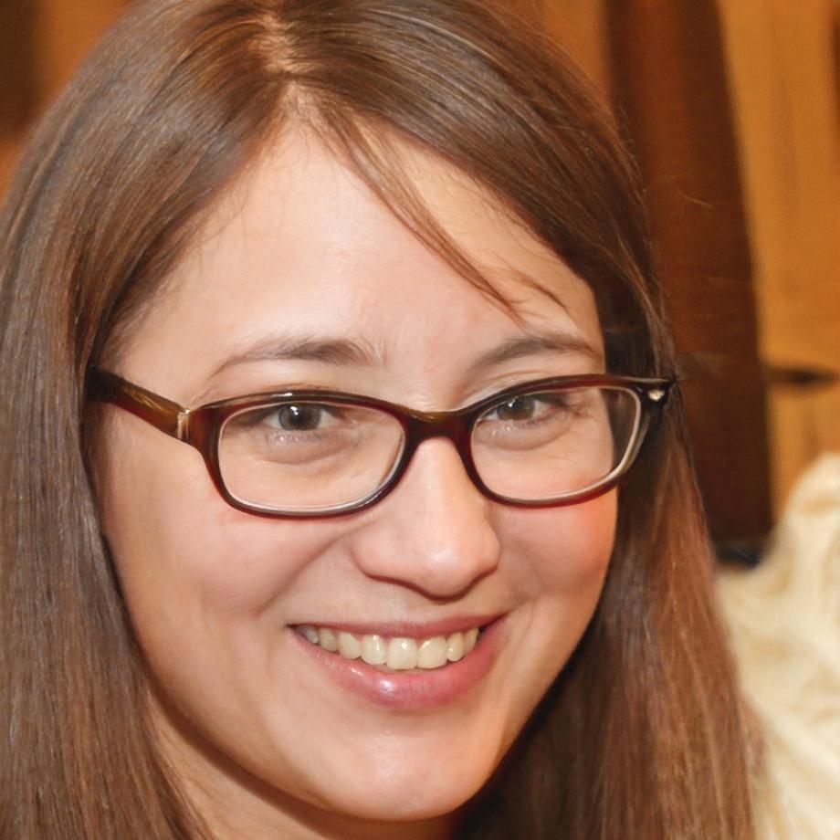 Finanzexpertin Dr. Sarah Weber